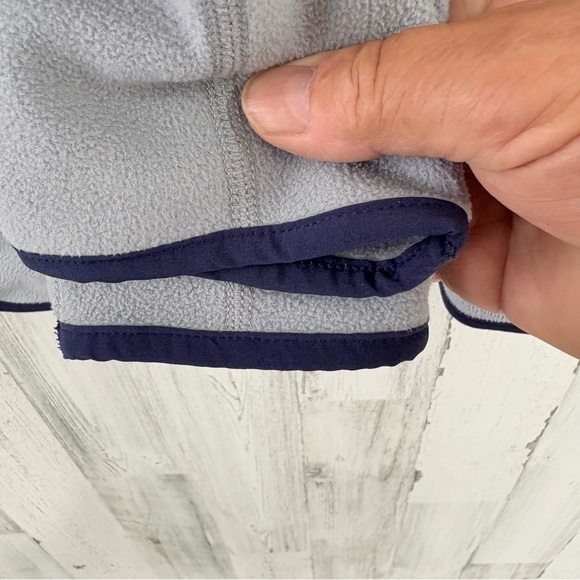 Peter Millar Men’s Size Medium 1/2 Zip Crown Sports Micro Fleece Pullover - Picture 7 of 8